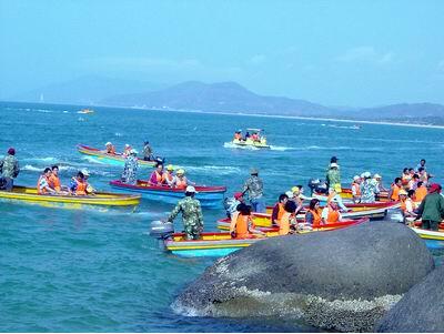 三亞旅游,“,海上游天涯,”,